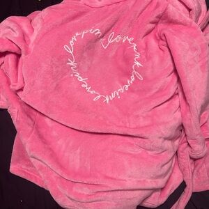 PINK Victoria's Secret Love Pink Heart Cozy Fuzzy Robe Hot Pink New